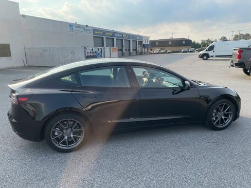 Used 2021 Tesla Model 3 Standard Range Plus RWD image 7