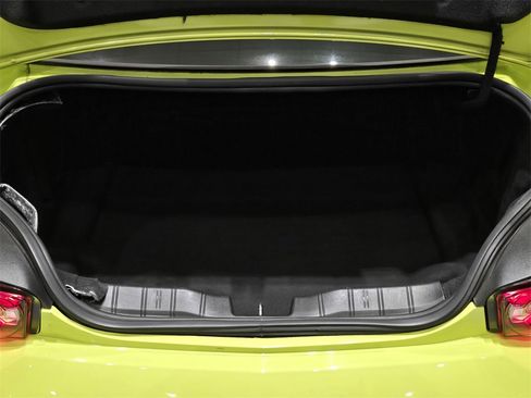 Used 2020 Chevrolet Camaro SS image 15