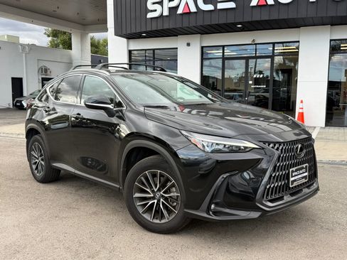 Used 2025 Lexus NX 250 FWD w/ Accessory Package (2T) image 1