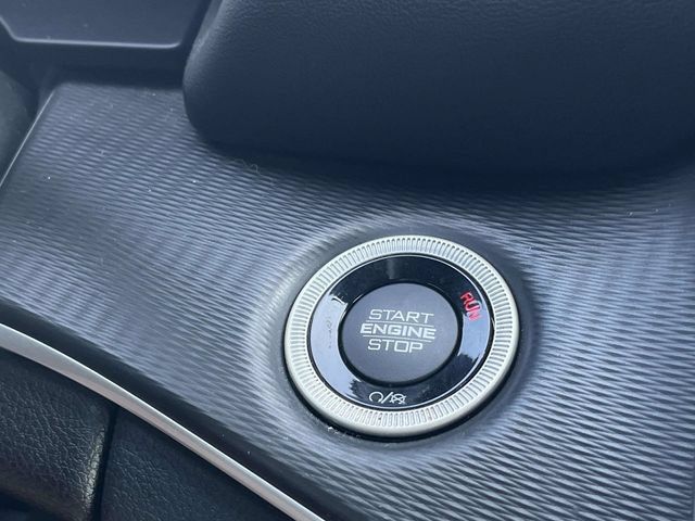 Used 2023 Jeep Grand Cherokee Altitude AWD/4WD image 34