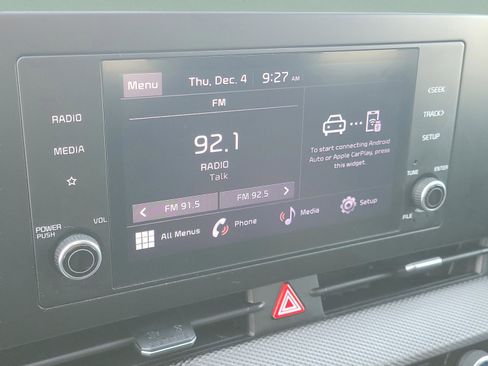 Used 2023 Kia Sportage LX image 19