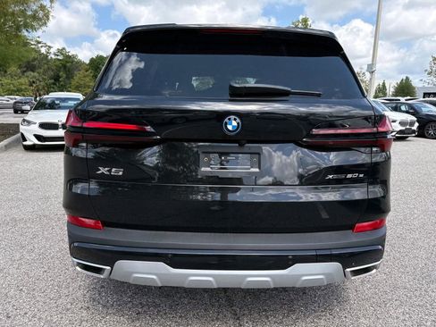 New 2026 BMW X5 xDrive50e w/ Executive Package image 4
