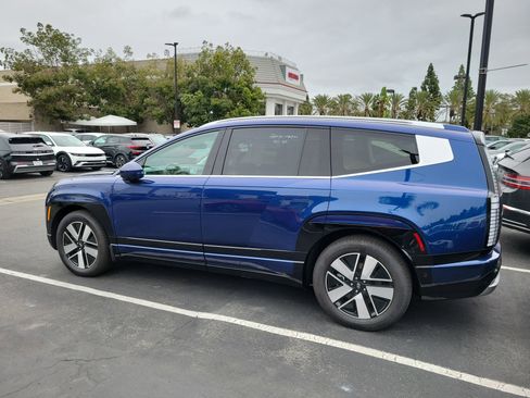 Used 2026 Hyundai Ioniq 9 SEL w/ Tow & Go Package image 4