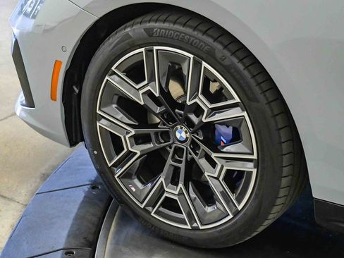 Certified 2026 BMW 530i w/ M Sport Package RWD image 10