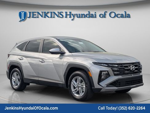 New 2026 Hyundai Tucson SE image 1