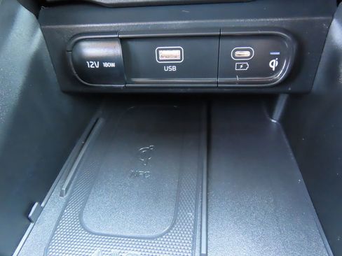 Certified 2024 Kia Telluride SX Prestige X-Line AWD/4WD image 12