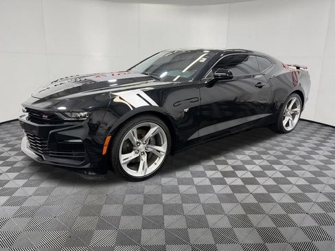 Used 2021 Chevrolet Camaro SS RWD image 4