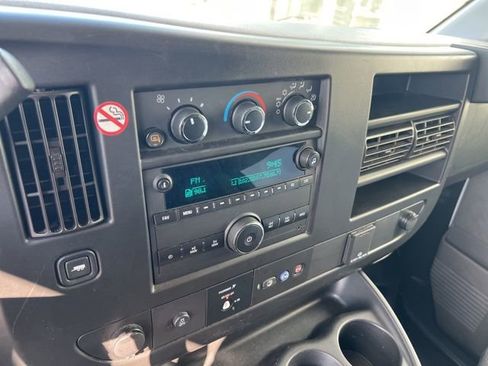 Used 2023 GMC Savana 2500 Extended w/ Driver Convenience Package image 10