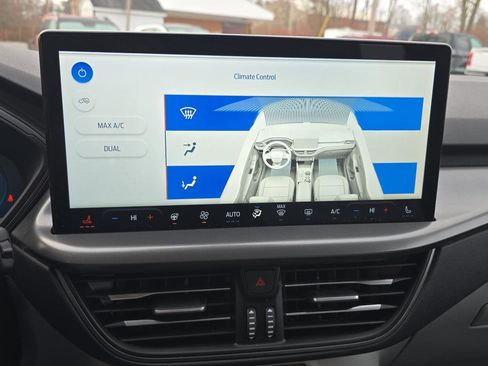 Used 2023 Ford Escape Active w/ Tech Pack #2 image 18