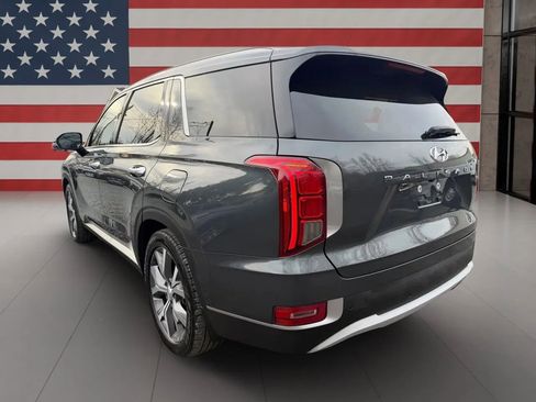 Used 2022 Hyundai Palisade SEL w/ Convenience Package image 3