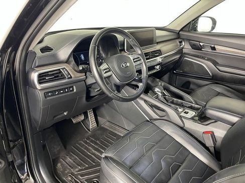 Used 2021 Kia Telluride SX w/ SX Prestige Package AWD/4WD image 3