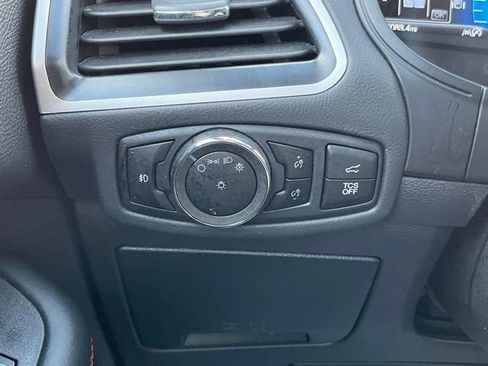 Certified 2024 Ford Edge ST-Line w/ Class II Trailer Tow Package image 32