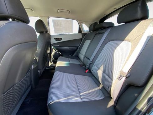 Used 2018 Hyundai Kona SEL FWD image 13