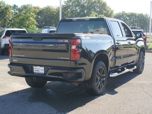 Used 2024 Chevrolet Silverado 1500 Custom image 16