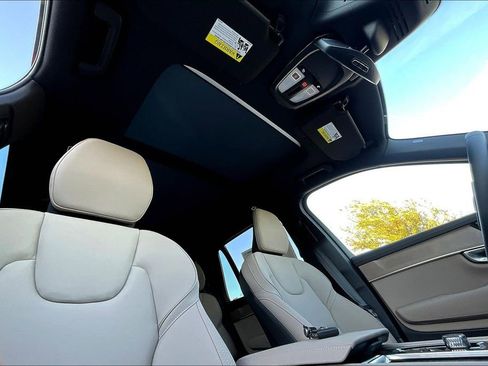 New 2026 Volvo XC90 B6 Plus image 30