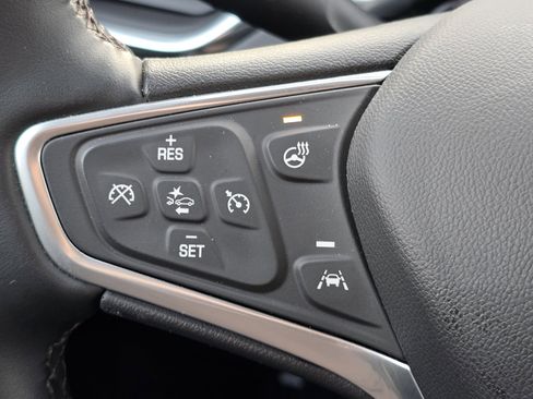 Used 2023 Chevrolet Equinox LT image 10