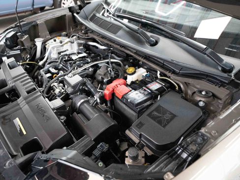 Used 2025 Nissan Kicks SR image 33