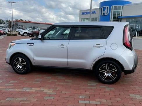 Used 2015 Kia Soul image 8