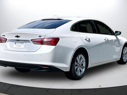 Used 2019 Chevrolet Malibu Hybrid w/ Leather Package FWD image 9