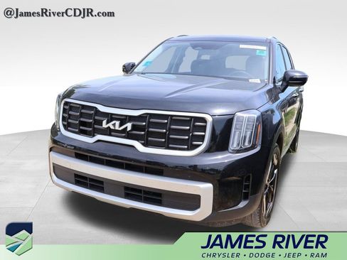 Used 2025 Kia Telluride S FWD image 3