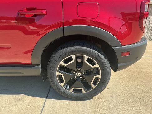Used 2021 Ford Bronco Sport Outer Banks AWD/4WD image 6
