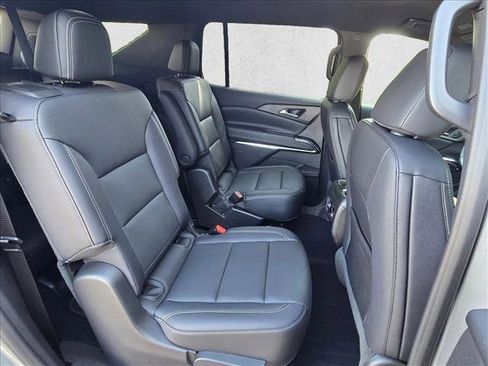 Used 2026 Chevrolet Traverse LT FWD image 20