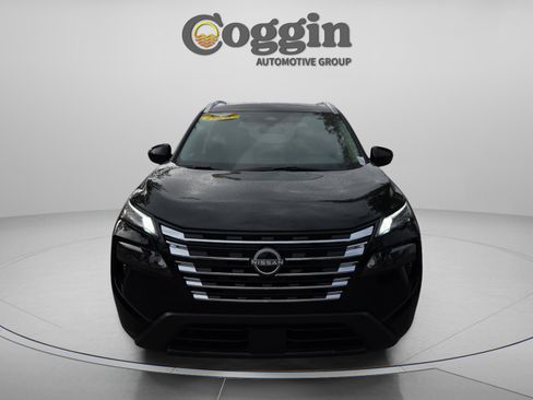 New 2026 Nissan Rogue SV w/ SV Premium Package FWD image 8