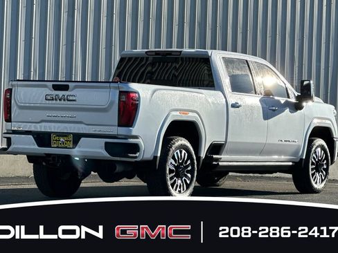 Used 2024 GMC Sierra 2500 Denali Ultimate AWD/4WD image 7