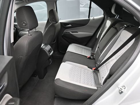 Used 2022 Chevrolet Equinox LS AWD/4WD image 13