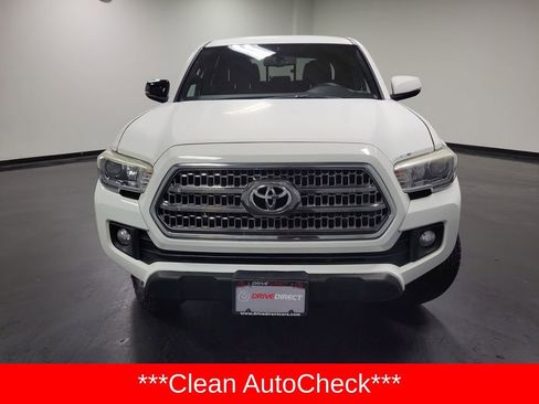 Used 2016 Toyota Tacoma TRD Off-Road w/ Towing Package AWD/4WD image 2