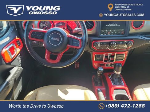 Used 2018 Jeep Wrangler Unlimited Rubicon w/ Dual Top Group AWD/4WD image 25