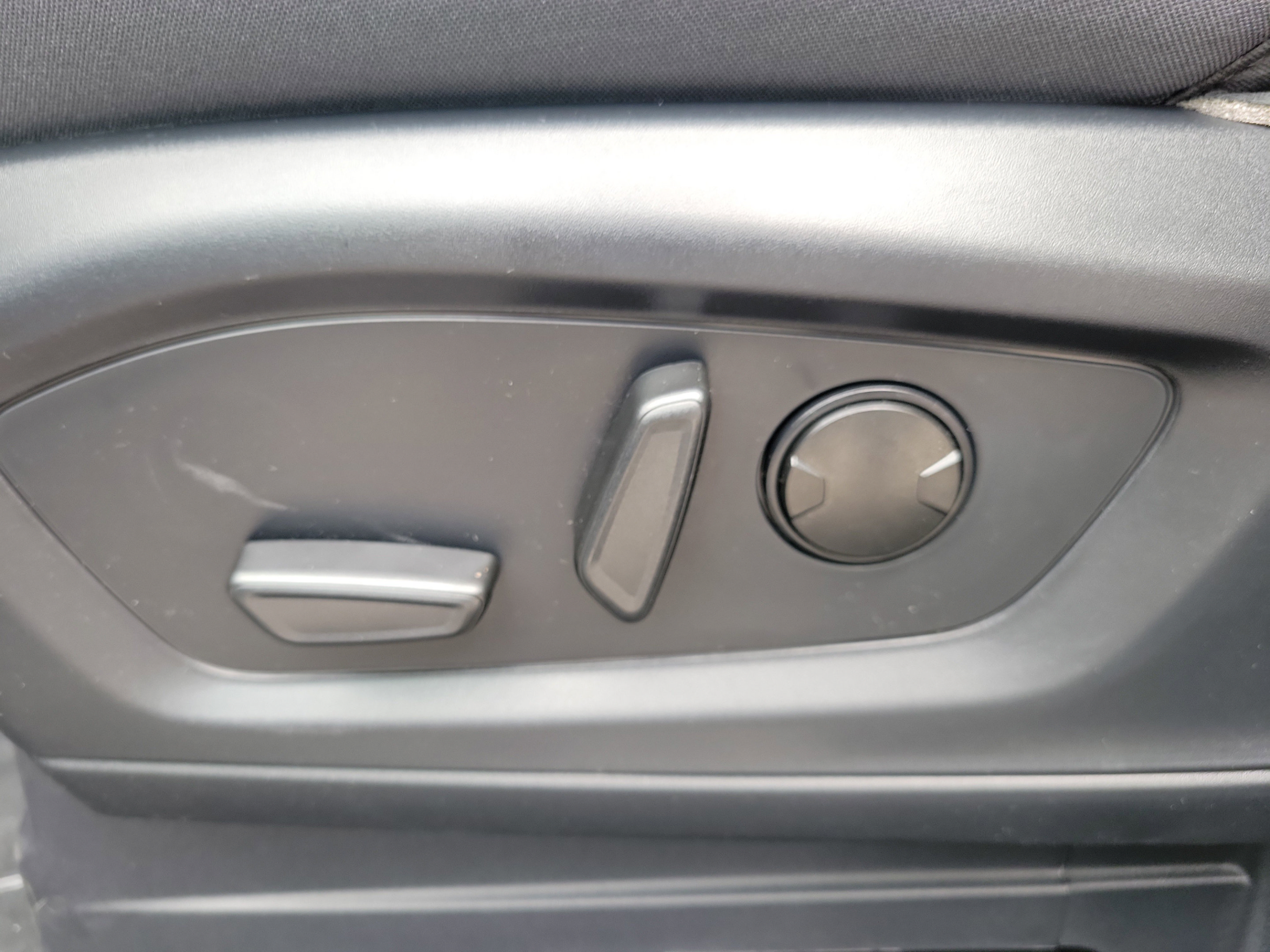 New 2026 Ford Explorer Active RWD image 19