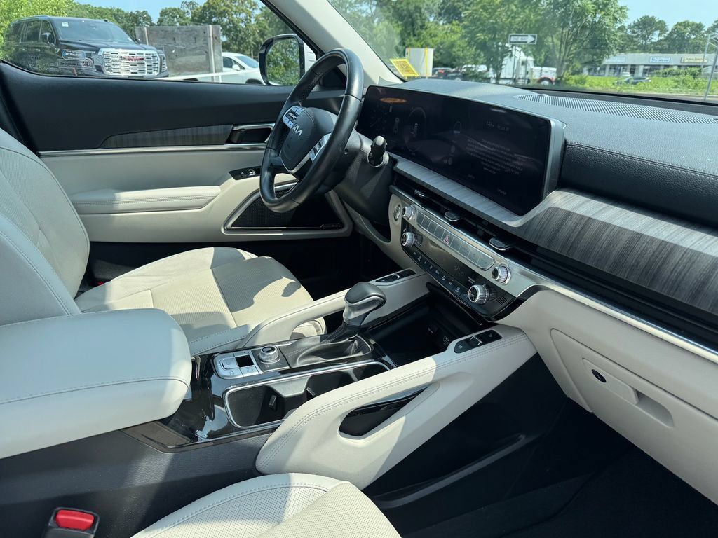 Used 2024 Kia Telluride SX AWD/4WD image 30