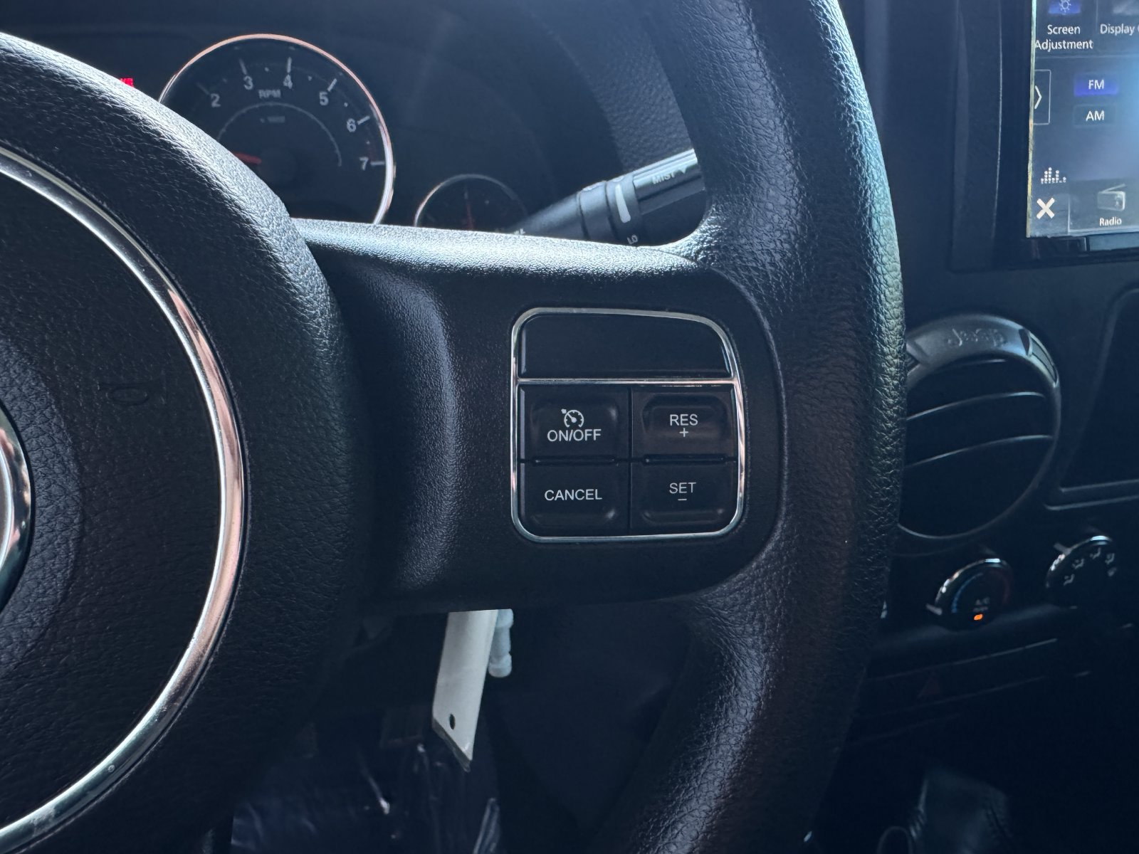Used 2015 Jeep Wrangler Unlimited Sport AWD/4WD image 27