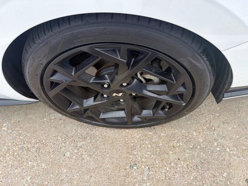 Used 2024 Hyundai Elantra N Line FWD image 13