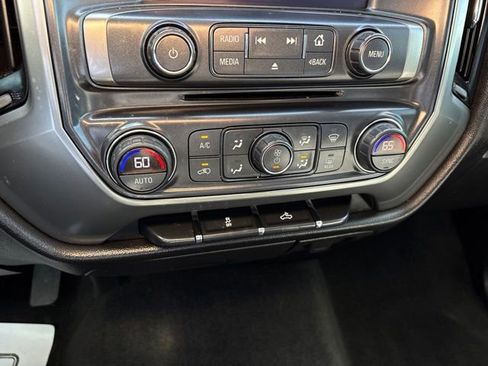 Used 2018 Chevrolet Silverado 1500 LT w/ All Star Edition AWD/4WD image 26