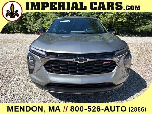 New 2026 Chevrolet Trax RS w/ Driver Confidence Package FWD image 4