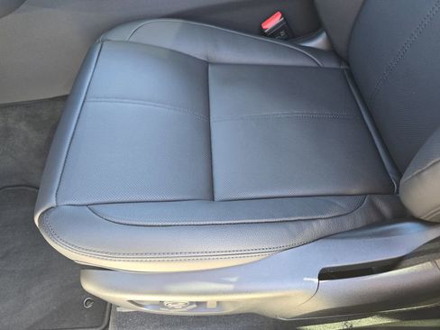 New 2026 Land Rover Range Rover Velar S image 29