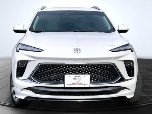 Used 2024 Buick Encore GX Avenir AWD/4WD image 3