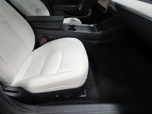 Used 2023 Tesla Model 3 Performance image 49