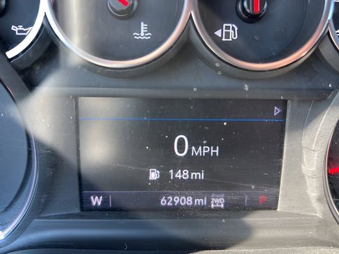 Used 2020 Chevrolet Silverado 1500 RST image 21