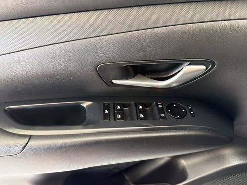 Used 2025 Hyundai Tucson SEL FWD image 12