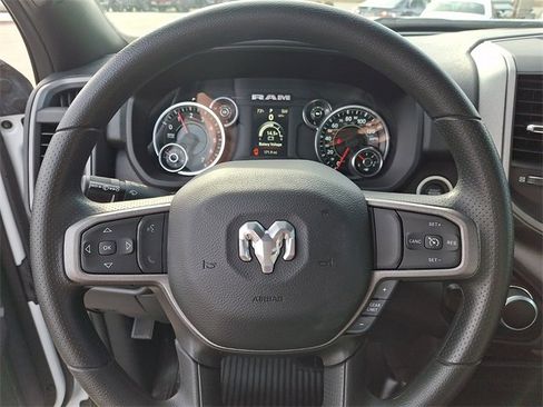 Used 2024 RAM 2500 Tradesman w/ Chrome Appearance Group image 18