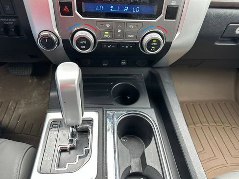 Used 2019 Toyota Tundra Limited w/ Limited Premium Package AWD/4WD image 38
