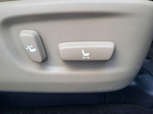 Used 2017 Toyota 4Runner Limited image 34