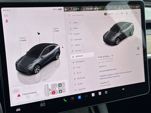 Used 2023 Tesla Model Y Long Range image 27