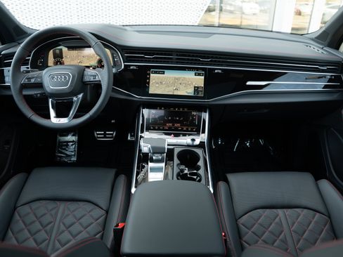 Certified 2026 Audi Q7 3.0T Prestige AWD/4WD image 8