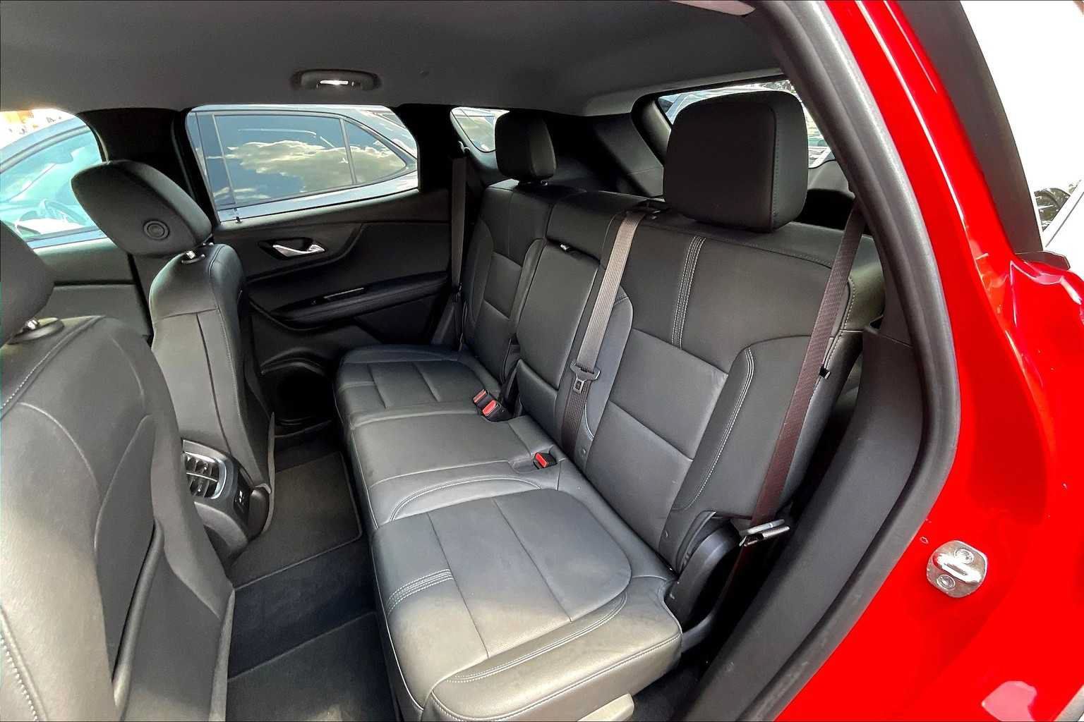 Used 2022 Chevrolet Blazer LT w/ Midnight/Sport Edition FWD image 25