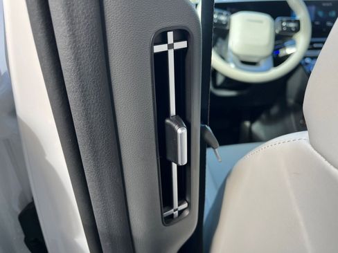 Used 2025 Hyundai Santa Fe SEL image 24