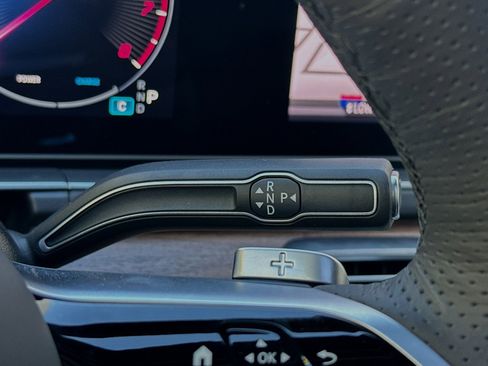 Used 2024 Mercedes-Benz GLS 450 4MATIC image 28